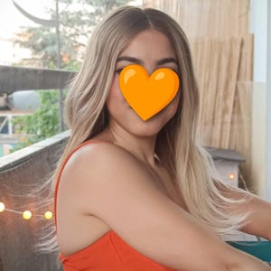 Alinnette added a photo of their purchase
