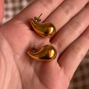Filomena added a photo of their purchase