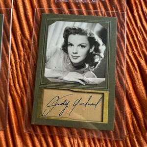 JUDY GARLAND - ACEO Facsimile Autograph Trading Card - Mint