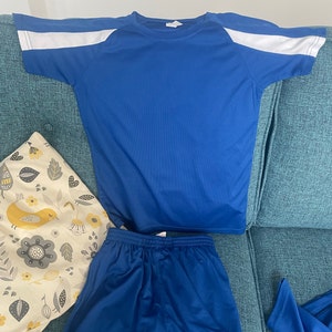 Eloise added a photo of their purchase