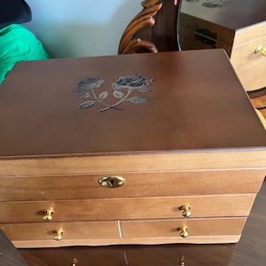 Ronnie added a photo of their purchase