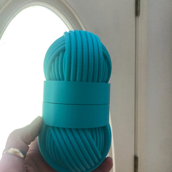 Yarn Skein Container - 3D Printed - Twistable Stitch Marker Notions ...
