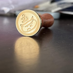 Alice hat ein Foto des gekauften Artikels hinzugefügt