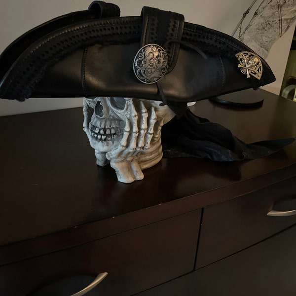 Skull and Crossbones Bones Cross X Love Pirate Victorian Filigree Fan ...