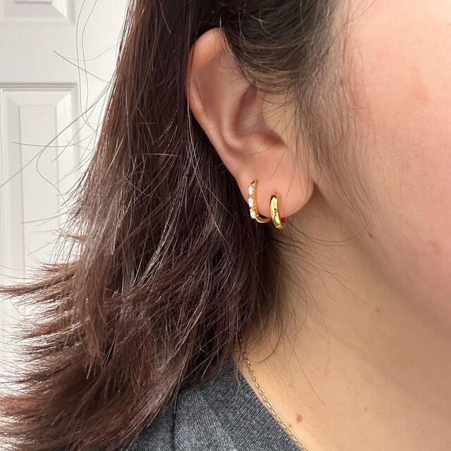 EDITOR II Huggie Earrings by Caitlyn Minimalist • Most