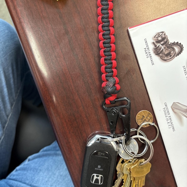 Paracord Keychain - Carry Handle - Tactical Duty Keychains Corrections ...
