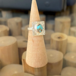 8x10mm OVAL - Kingman Turquoise Calibrated Cabochons - Sold Individually - Sold by Card - Stabilized, Natural Color