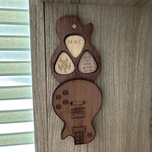 Personalized guitar pick with case for Valentines day, Gift for Dad, Wooden guitar pick, Personalized pick, Gifts for him, Guitar pick