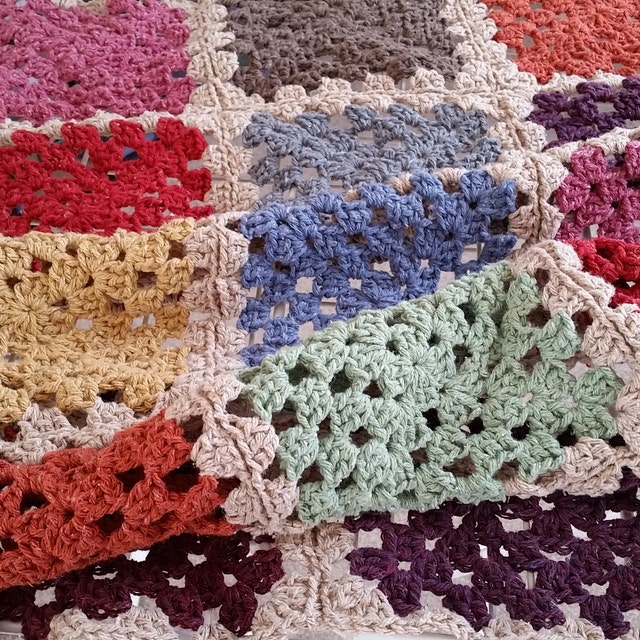 Blanket Crochet Kit for Beginners. Granny Square Crochet Throw. Catalonia  Granny Squares Blanket Crochet Kit by Wool Couture. 