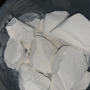 WHITE DIRT KAOLIN from the source - Georgia - not up north where they have  none - there are no kaolin mines up north.