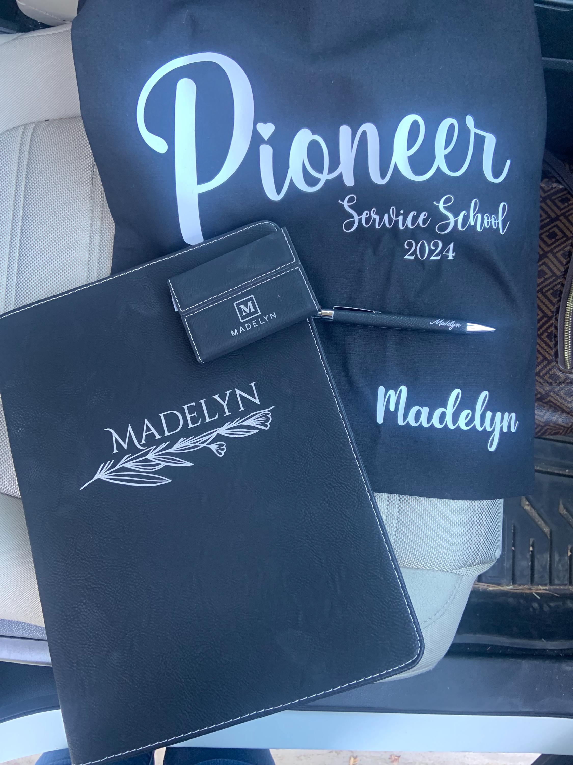 Personalized Business Card Case, Leather Business Card Holder, Engraved Leather with Name, Corporate Gift, Businessman Gift, Office Gift