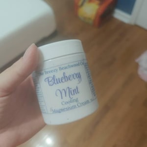 Courtney hat ein Foto des gekauften Artikels hinzugefügt