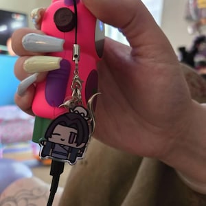 Kirsten added a photo of their purchase