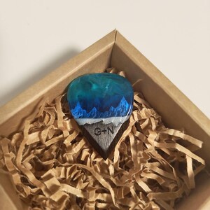 誕生日プレゼント Lights Northern Pick Guitar Resin Wood Best Etsy - Gift Musician ミュージシャン
