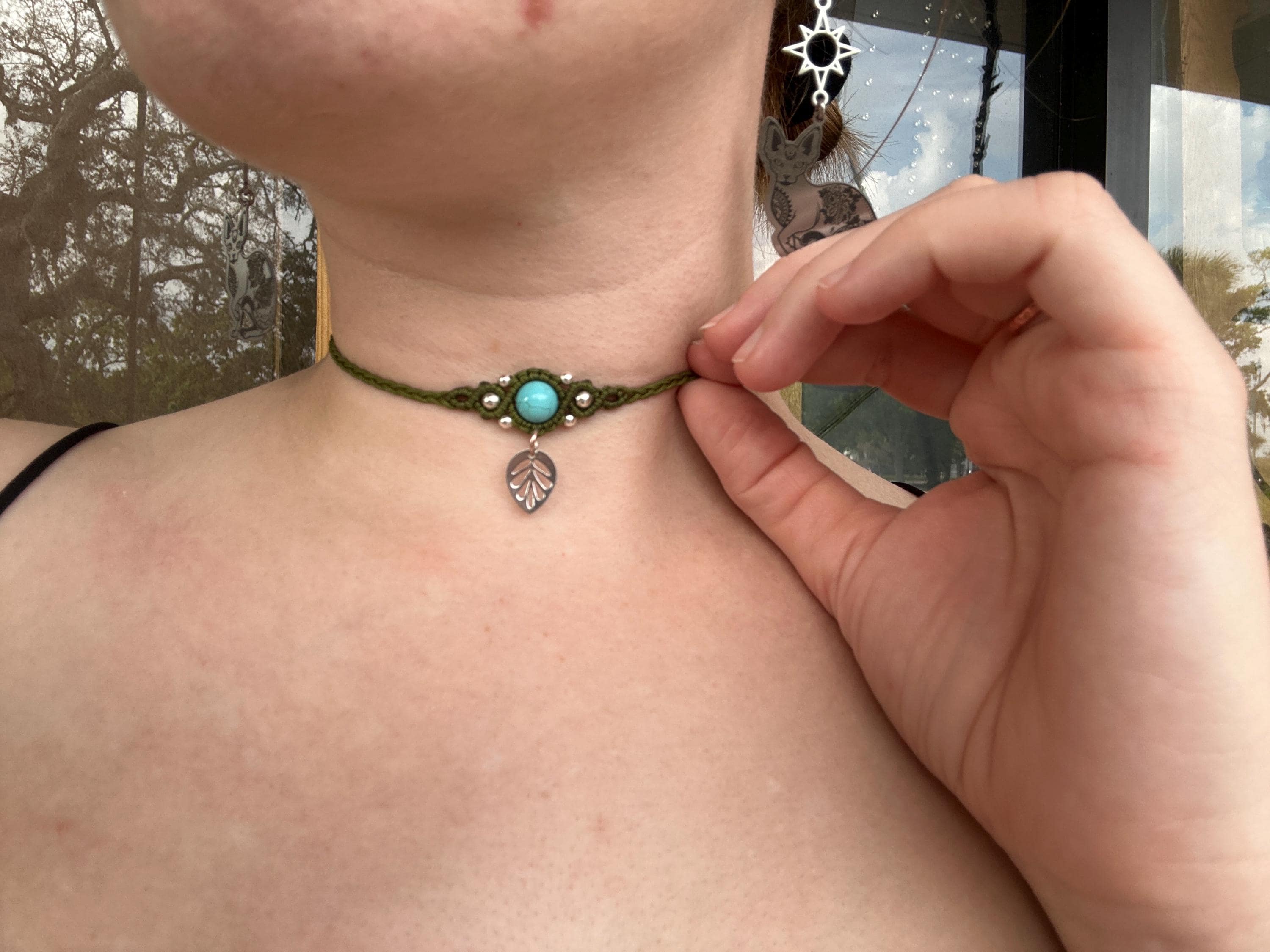 Leaf - Healing Crystal Macrame Choker, boho hippie choker necklace, bohemian jewelry, leaf jewelry, customizable choker, elven jewelry