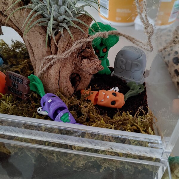 3D Printed Mini Crystal Terrace Stands for Pixies or Fidget Friends ...