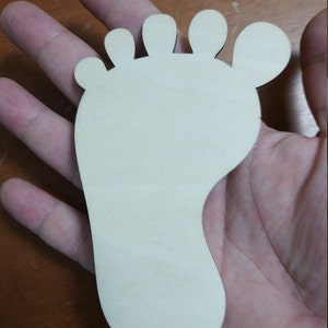 Piede in legno per artigianato e decorazioni - Forma del piede - Orecchini per piedi - Piede ritagliato - Italia