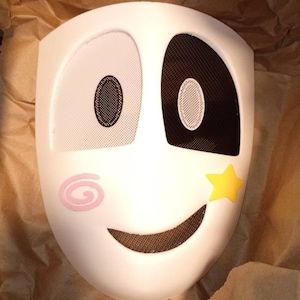 Hiliana added a photo of their purchase