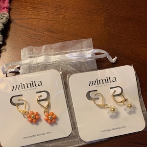 Lyndsey added a photo of their purchase