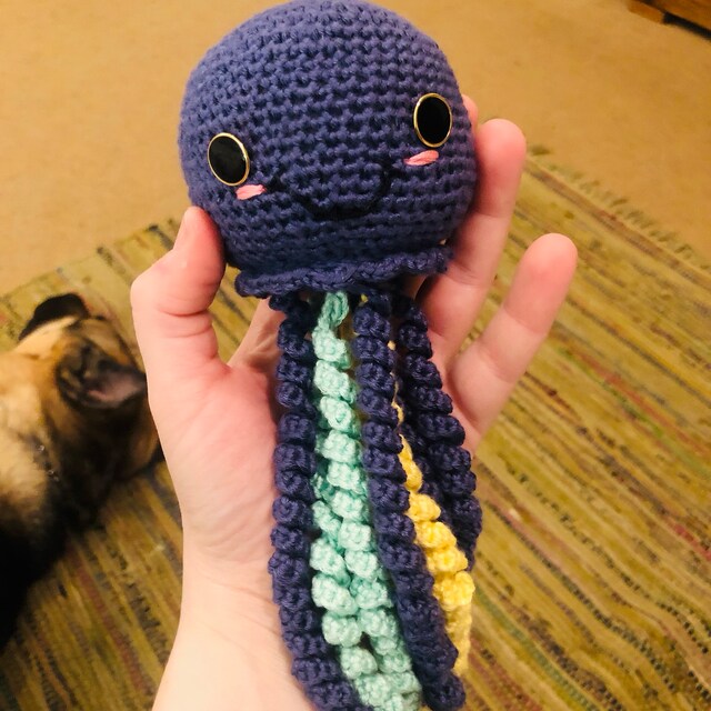 かぎ針編みのタコ編みぐるみパターン：LilCrochetLove（PDFパターン