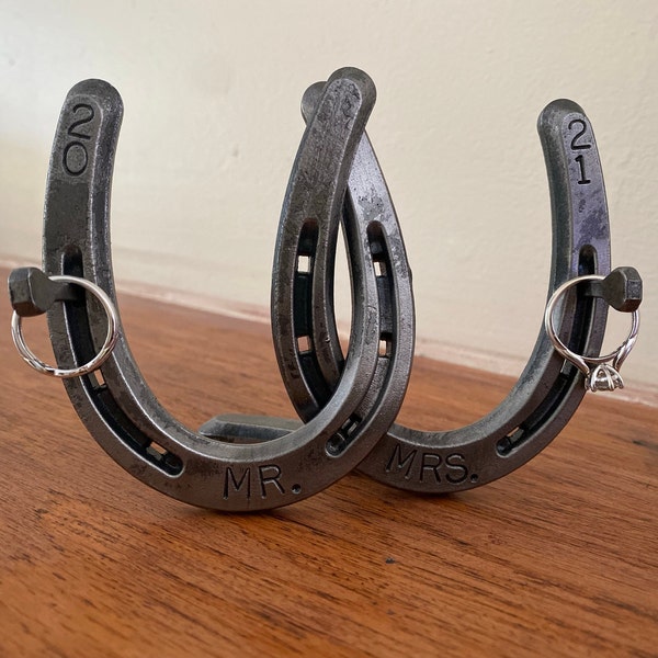 Jewelry Holder, Horseshoe Ring Holder, Engraved Linked Horseshoes, Gift ...