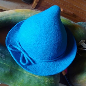 Jari added a photo of their purchase