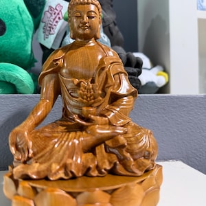 木製の座像ゴータマ・ブッダ、釈迦牟尼瞑想仏、スピリチュアルな装飾