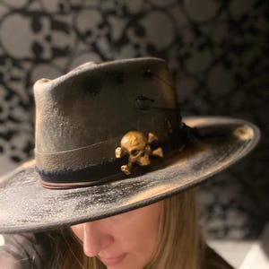 NO BAD BOYS - skull felt fedora - vitage look distressed hat - Alien emboss hat - chapolala - men women custom hat hard wax oil fedora