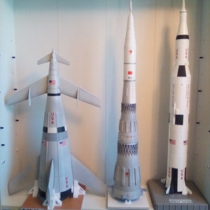 New! the Mighty Soviet N1 Moon Rocket Kit Model. ALL WHITE