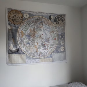 Jasmien added a photo of their purchase