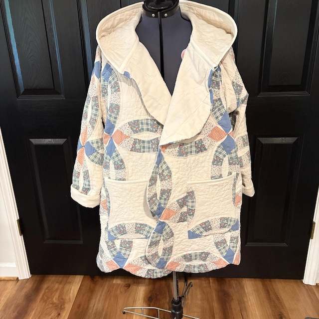 Quilter's Quilt Coat PDF PATTERN ONLY, Quilt Jacket. Sizes