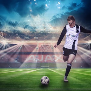 Daphne added a photo of their purchase