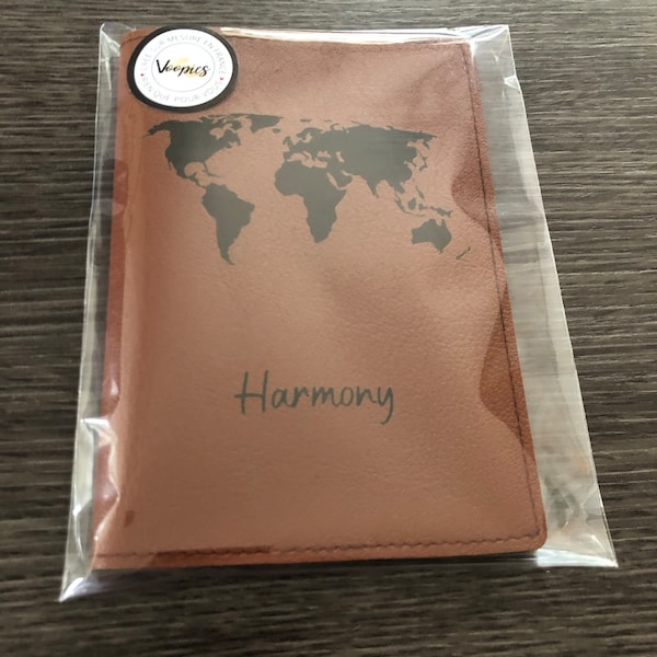 Porte-Passeport Personnalisable – Cadeau Voyage Anniversaire Mariage – Cuir Simili
