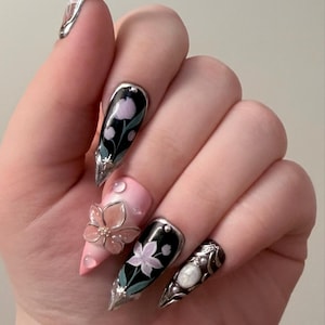 Victoria added a photo of their purchase