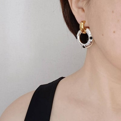 Boucles D'oreilles Clips Vintage Années 70 En Fourrure De Lapin Fauve - Occasion