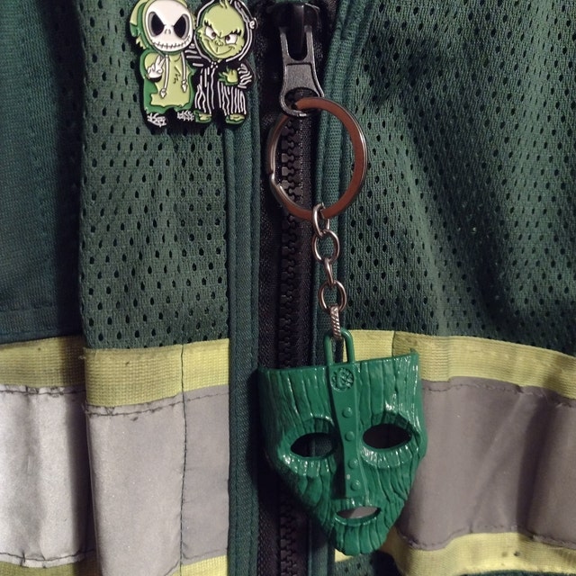 The Mask Keychain | 90s Movie Comedy Film Replica - Etsy 日本