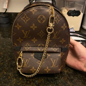 Bag charm Louis Vuitton Metallic in Chain - 34932896