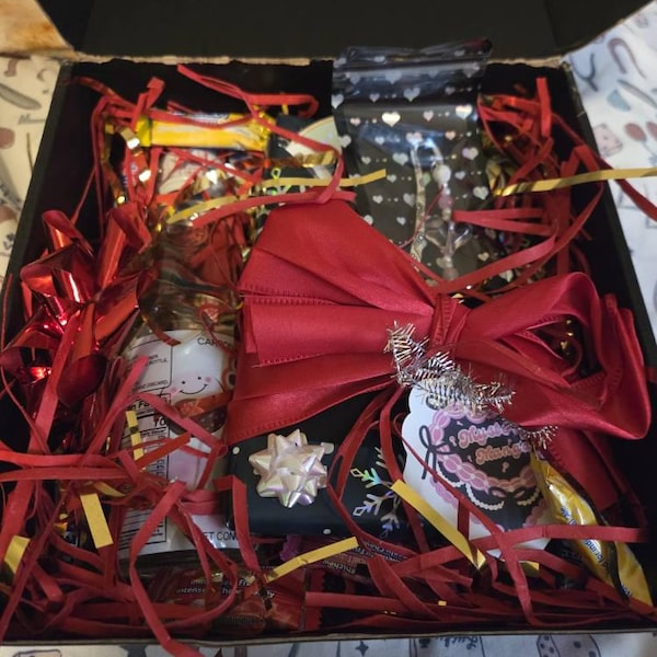 Mystery Manga Gift Box, Wrapped Book Surprise Volume 1, Japanese Snacks ...