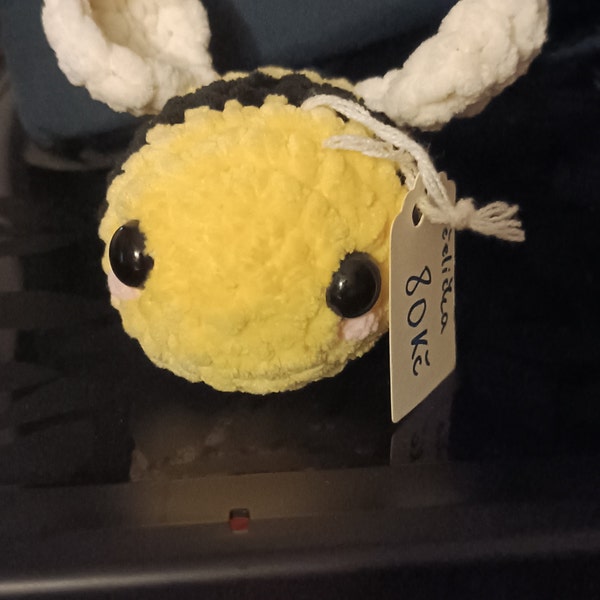 Crochet Pattern - Classic Bumble Bee - Etsy