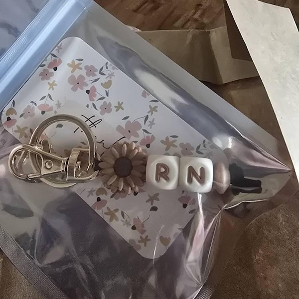 RN Keychain, Nurse Keychain, Keychain for Nurses, Nursing Keychain ...