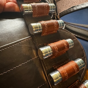 Héctor added a photo of their purchase