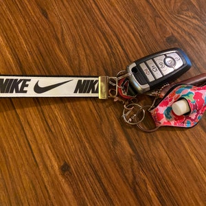 nike wristlet keychain