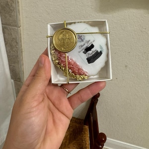 Al added a photo of their purchase