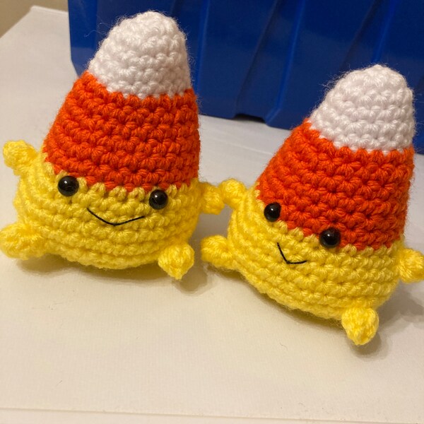 Candy Corn Halloween Crochet Pattern - Cute Halloween Amigurumi Desk ...