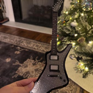 メタリカ llica エクスプローラーギター レプリカ Metallica Collectible James Hetfield ESP EX Explorer Diamond