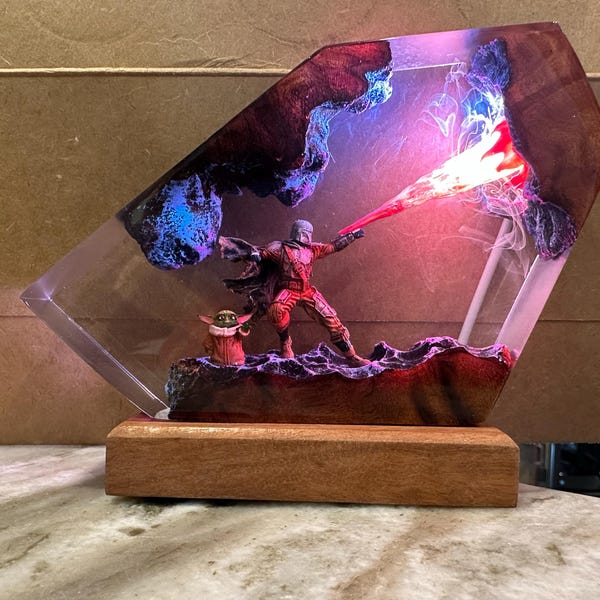 Customer resin artwork created using The Joy of Resin eBook