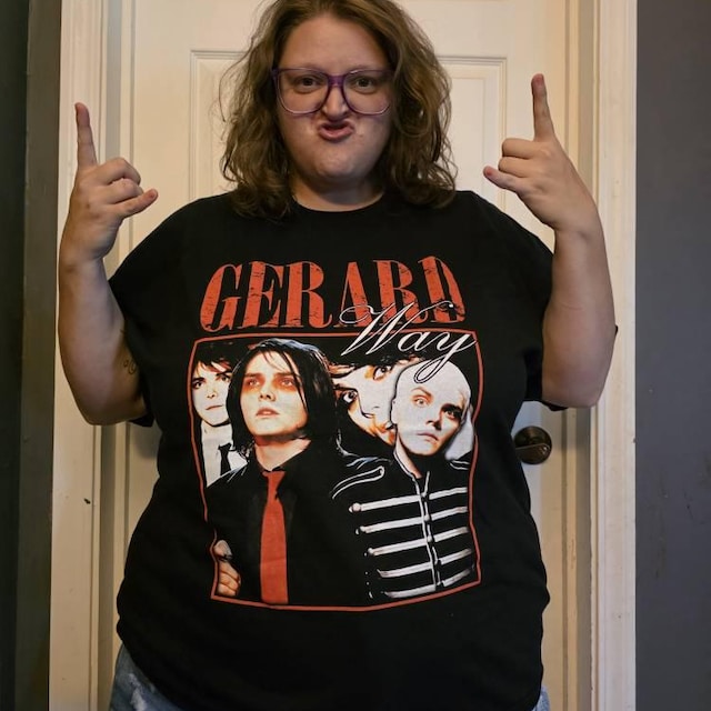 Gerard Way Vintage Retro Y2K Unisex T-shirt | Gerard Way Fan Gift