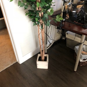 Cedar planter box/Planter/Wood planter/Cedar box/Outdoor 