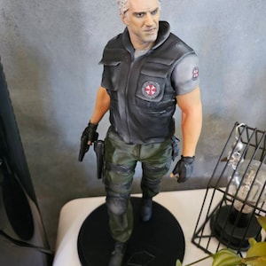 UBCS ニコライ・ジノヴィエフ 1/6 バイオハザード フィギュア ベース
