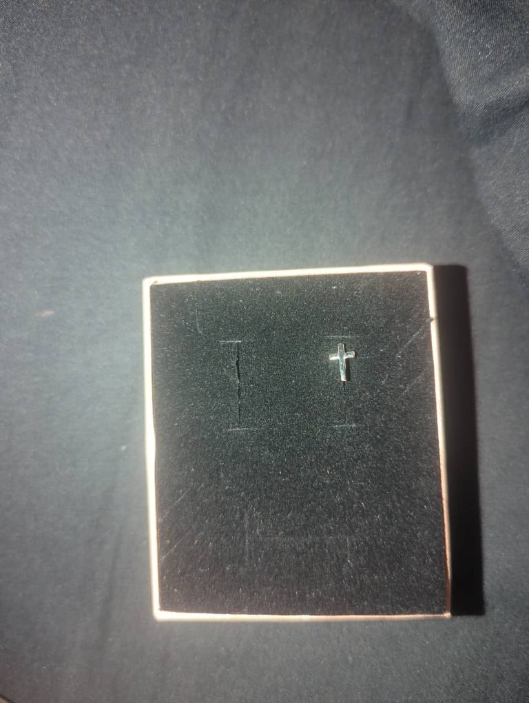 Dainty Cross Stud Earring - Gold Tiny Cross Tragus Earrings - Christmas Gift - Minimalist Cross Earrings - Christian Gift - Gift for Her